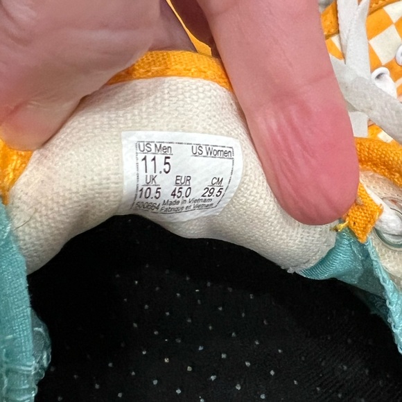 Men’s checkered Vans shoes 11.5 comfy Cush yellow orange mustard - Picture 5 of 9